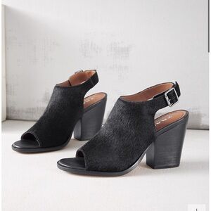 Trask Black Parker Haircalf Sandal